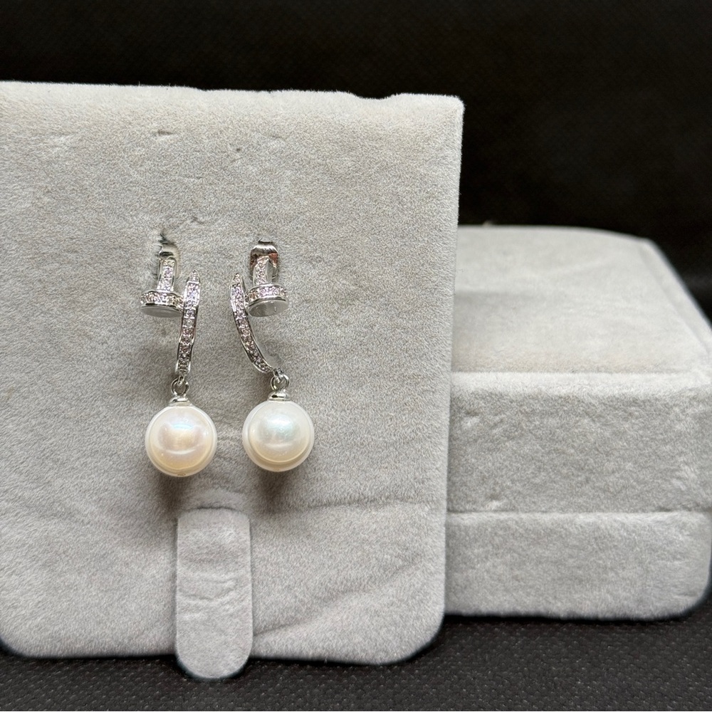 Elegant Pearl Drop Earrings